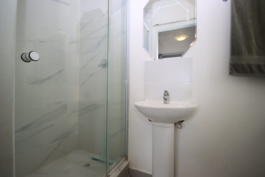 To Let  Bedroom Property for Rent in Kidds Beach Eastern Cape